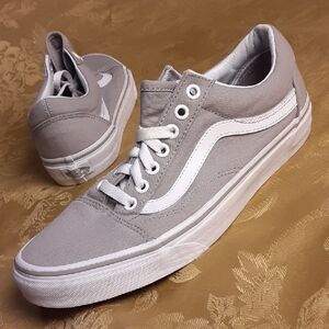 VANS Old Skool Gray and White Canvas Sneakers Women's 9.5 Men's 8.0
